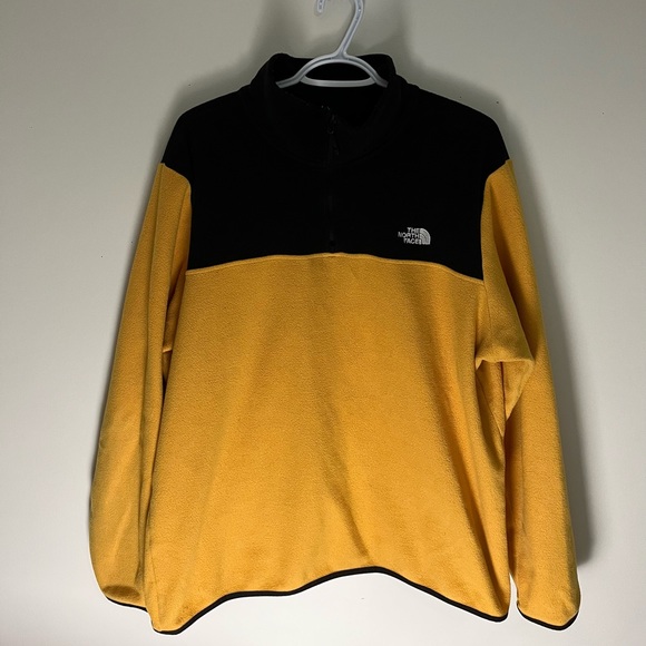 North face quarter zip - Picture 2 of 2